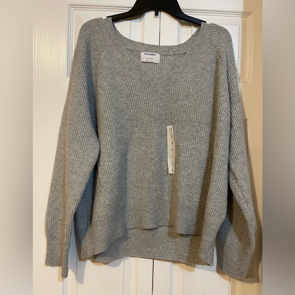 Old Navy Woman’s Sweater #152